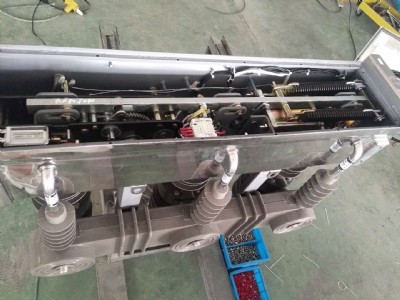 ľ˹zw32-12m(h)_(ki)P(gun)